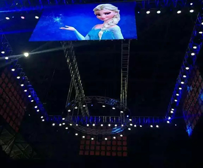 2015���H����������ِ�҃ȸ������U���b��